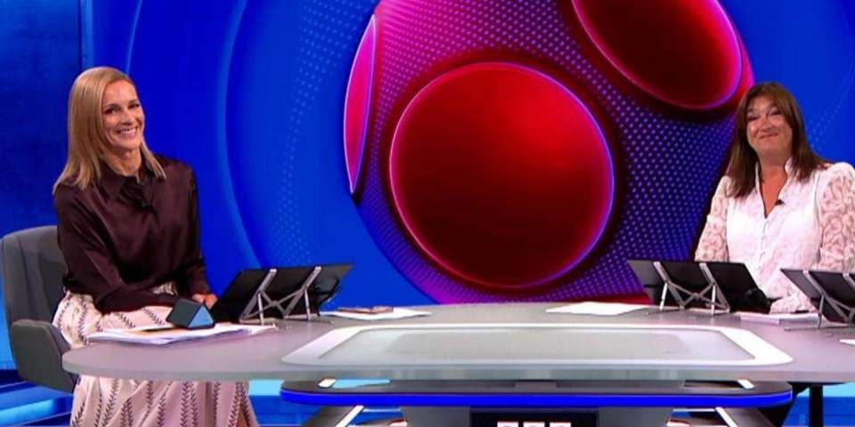 525